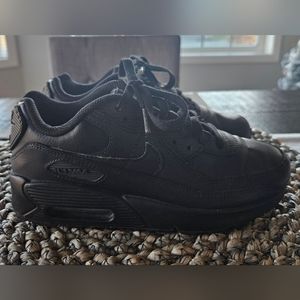 Nike Air Max 90 Sneakers